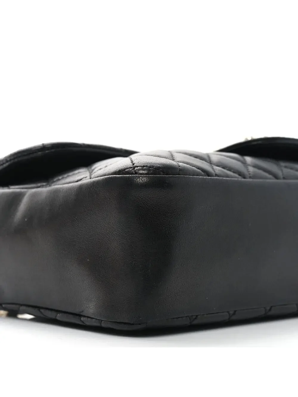 Chanel Lambskin Quilted Medium #264372C66B - Picture 9 of 10